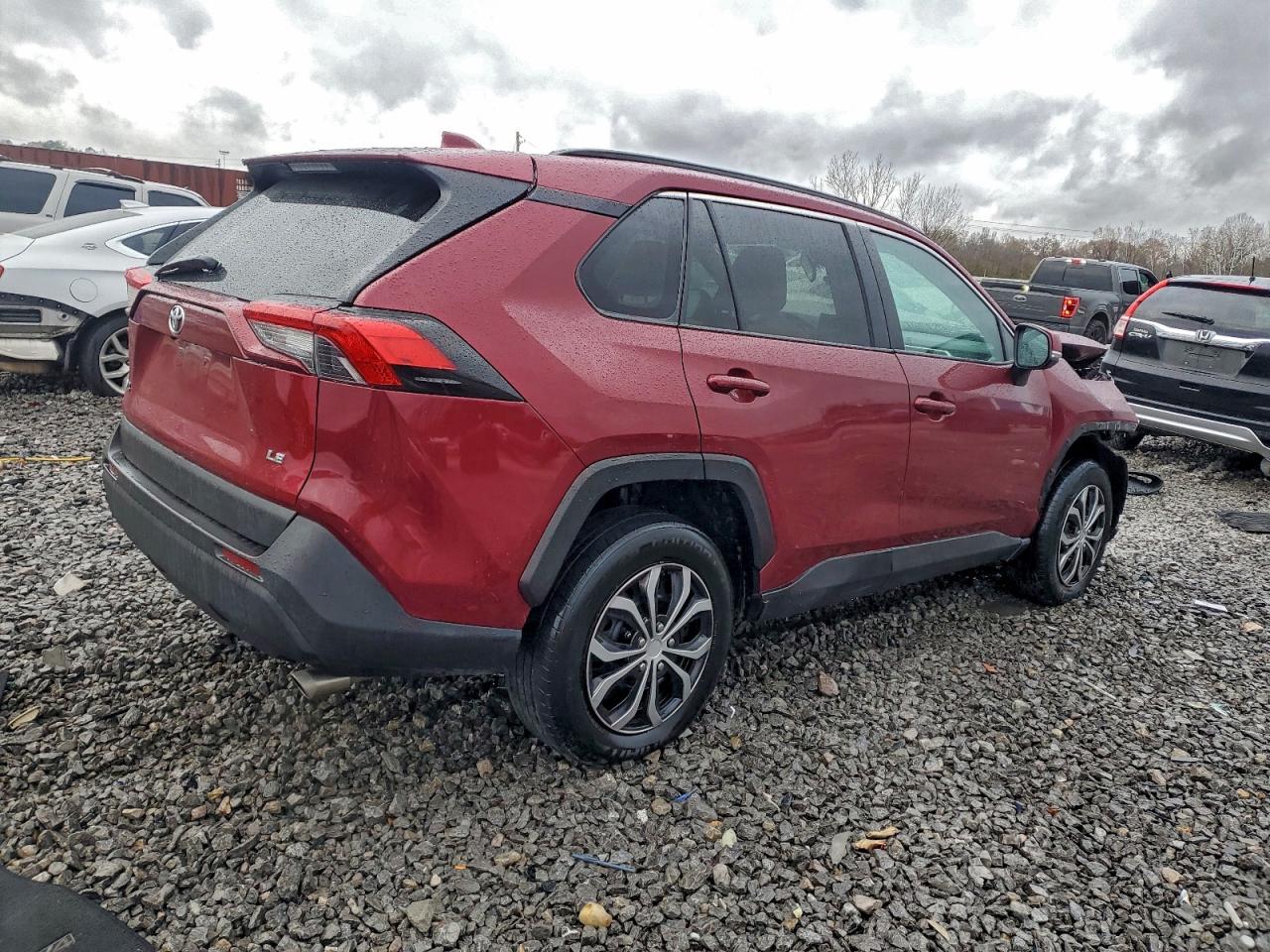 2021 TOYOTA RAV4 LE photo 5
