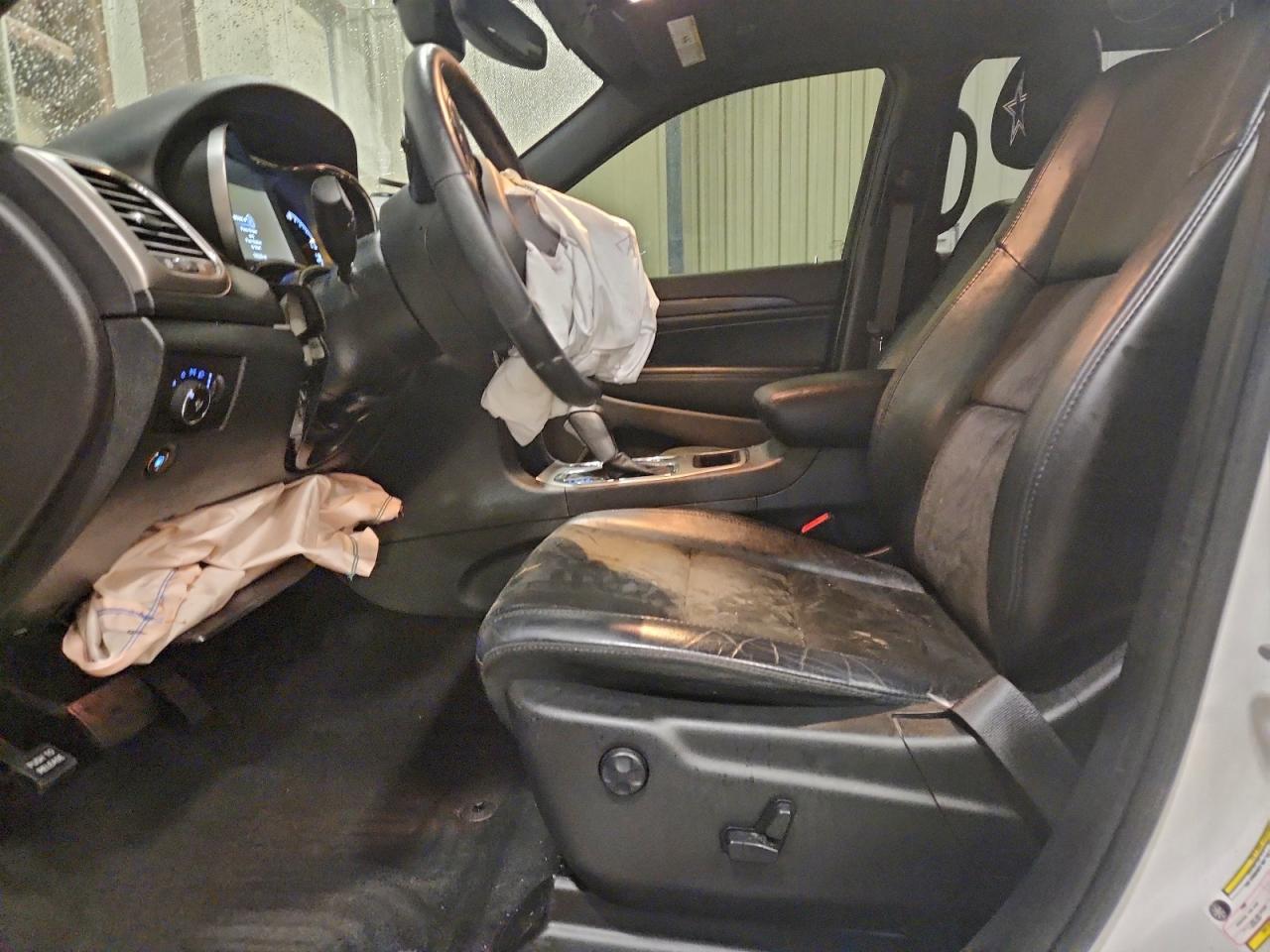 2019 JEEP GRAND CHEROKEE LAREDO photo 19