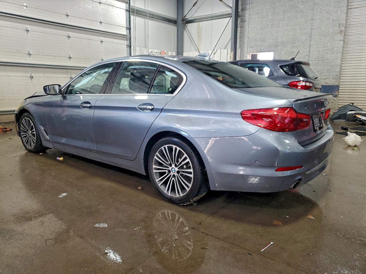2017 BMW 530 XI photo 2
