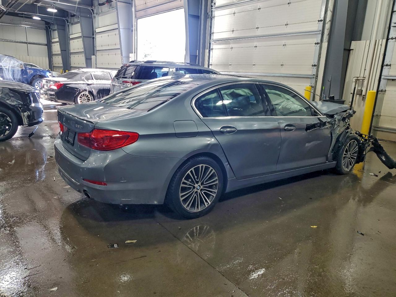 2017 BMW 530 XI photo 3