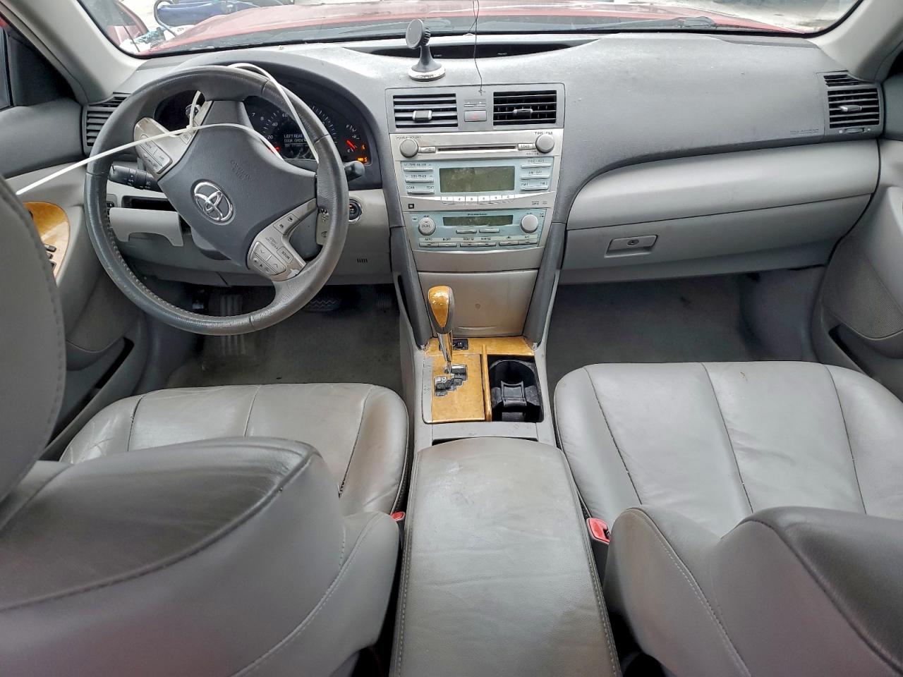 2007 TOYOTA CAMRY LE photo 8