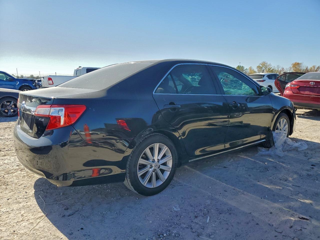 2012 TOYOTA CAMRY BASE photo 3