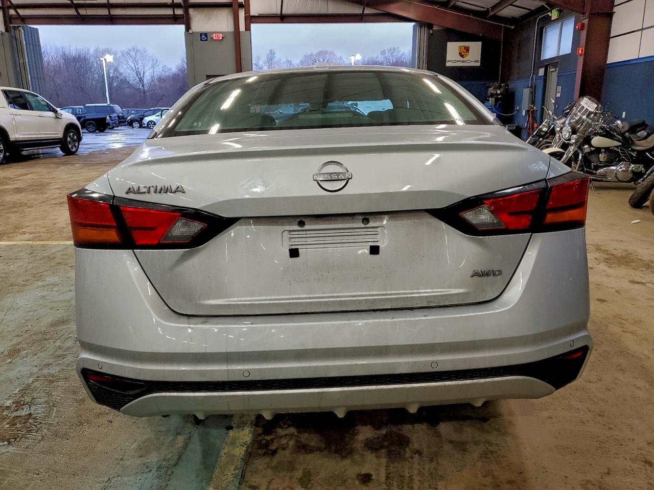 2025 NISSAN ALTIMA SV photo 6