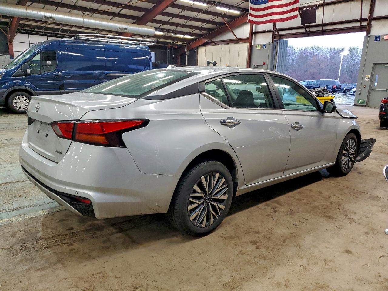 2025 NISSAN ALTIMA SV photo 3