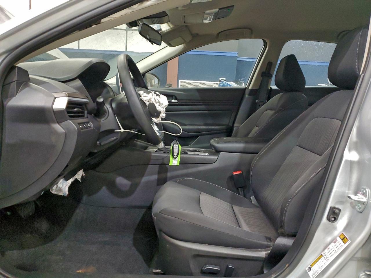 2025 NISSAN ALTIMA SV photo 7