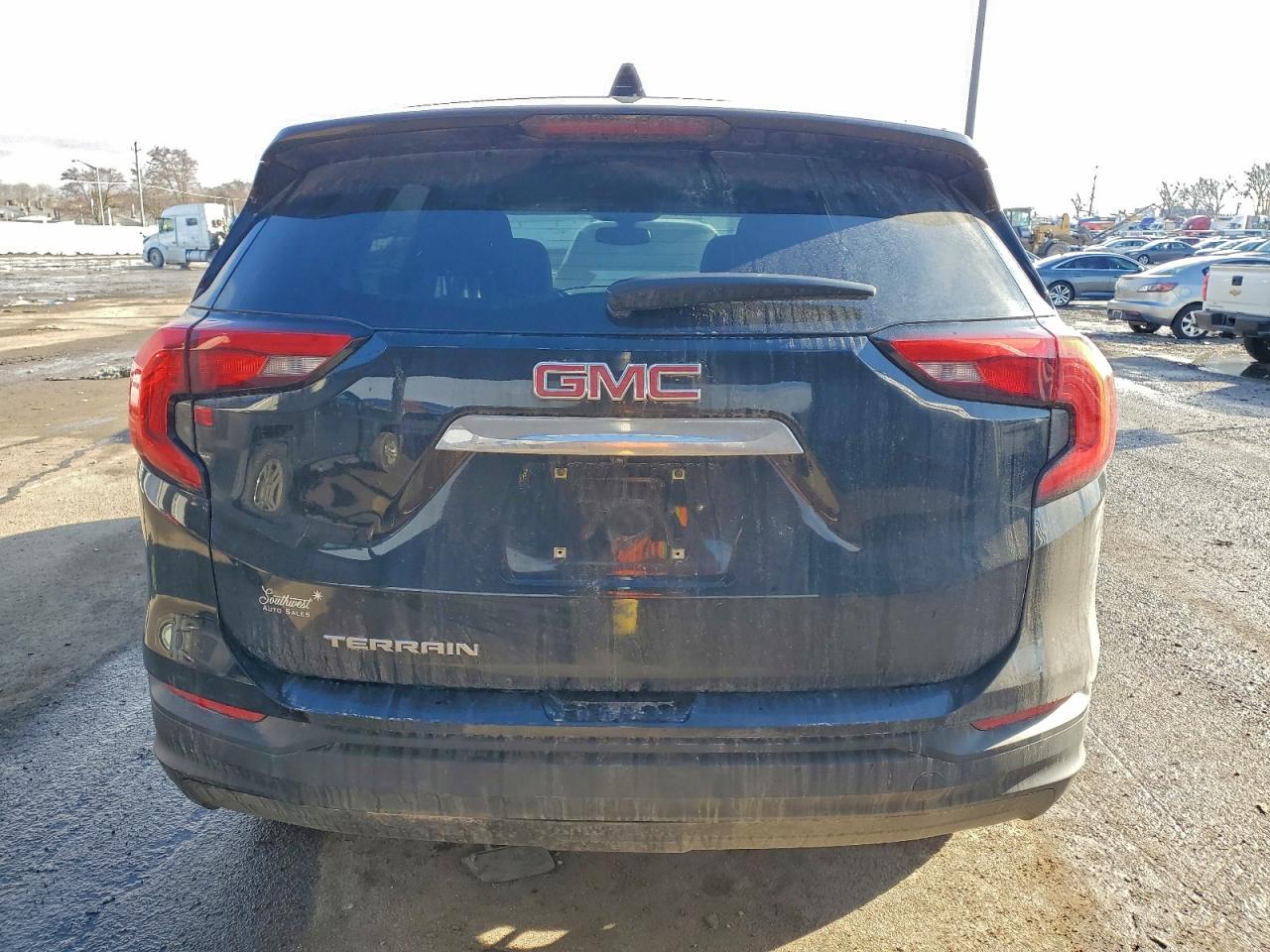2018 GMC TERRAIN SLE photo 6