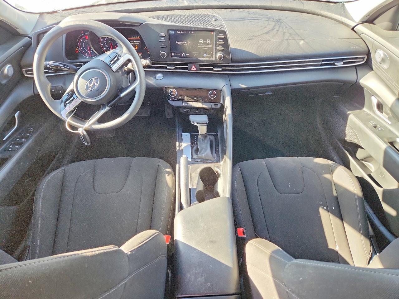 2023 HYUNDAI ELANTRA SEL photo 8