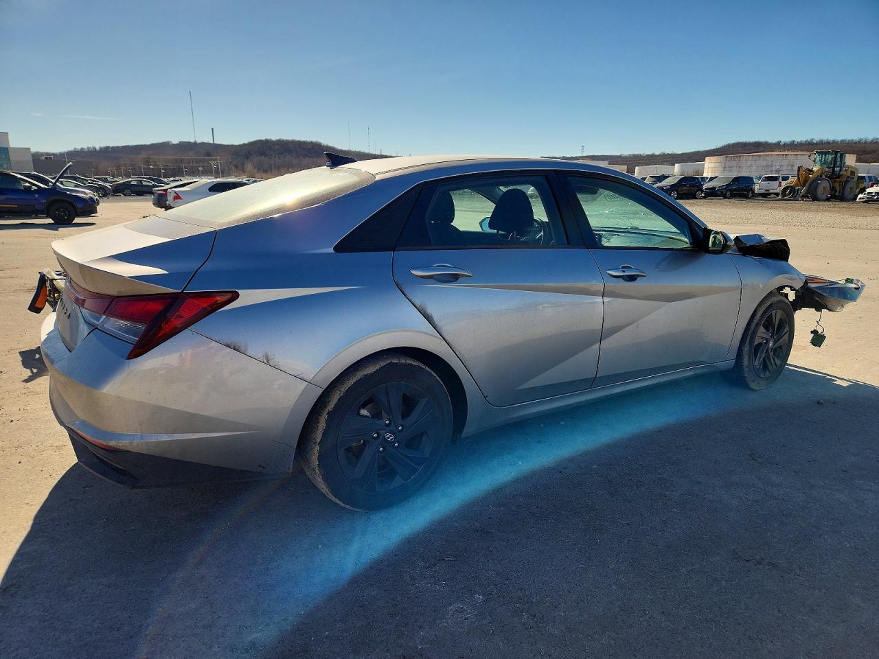 2023 HYUNDAI ELANTRA SEL photo 3