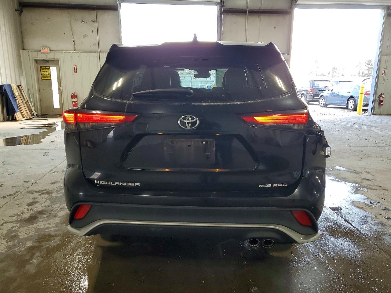 2022 TOYOTA HIGHLANDER XSE photo 6