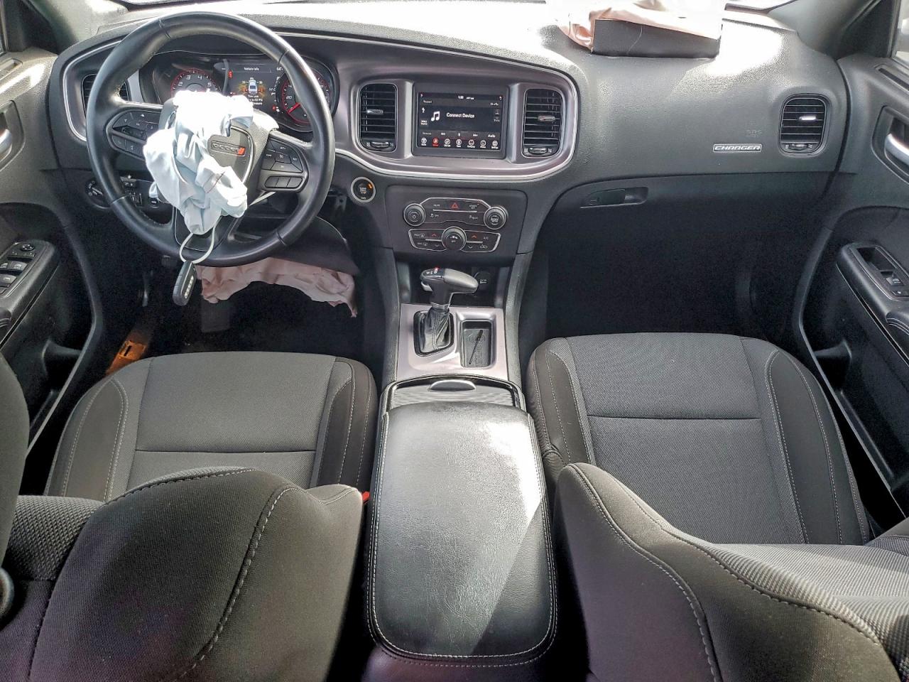 2020 DODGE CHARGER SXT photo 22