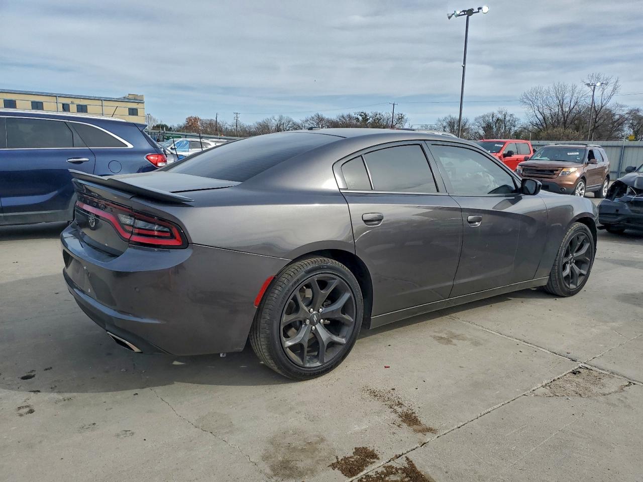 2020 DODGE CHARGER SXT photo 7