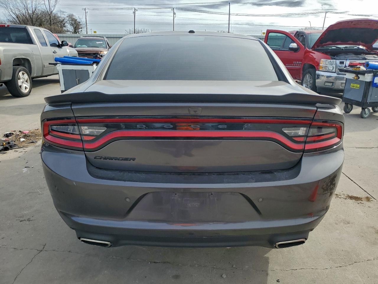 2020 DODGE CHARGER SXT photo 16