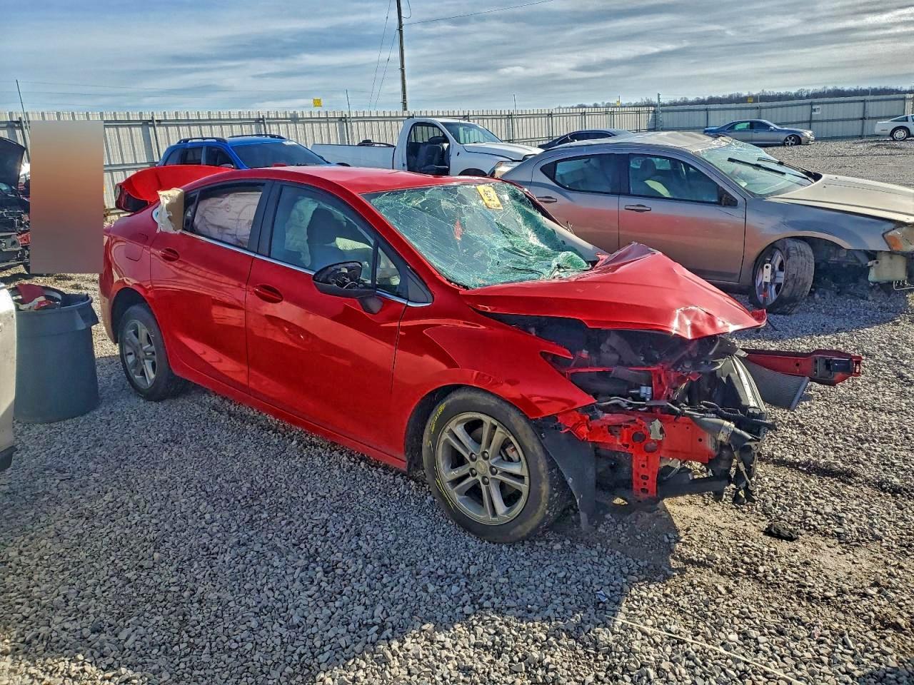 2017 CHEVROLET CRUZE LT photo 4
