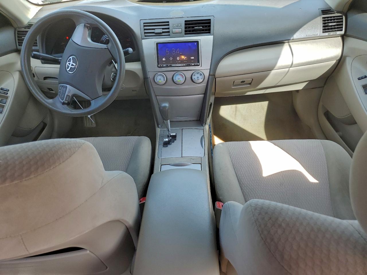 2010 TOYOTA CAMRY BASE photo 8