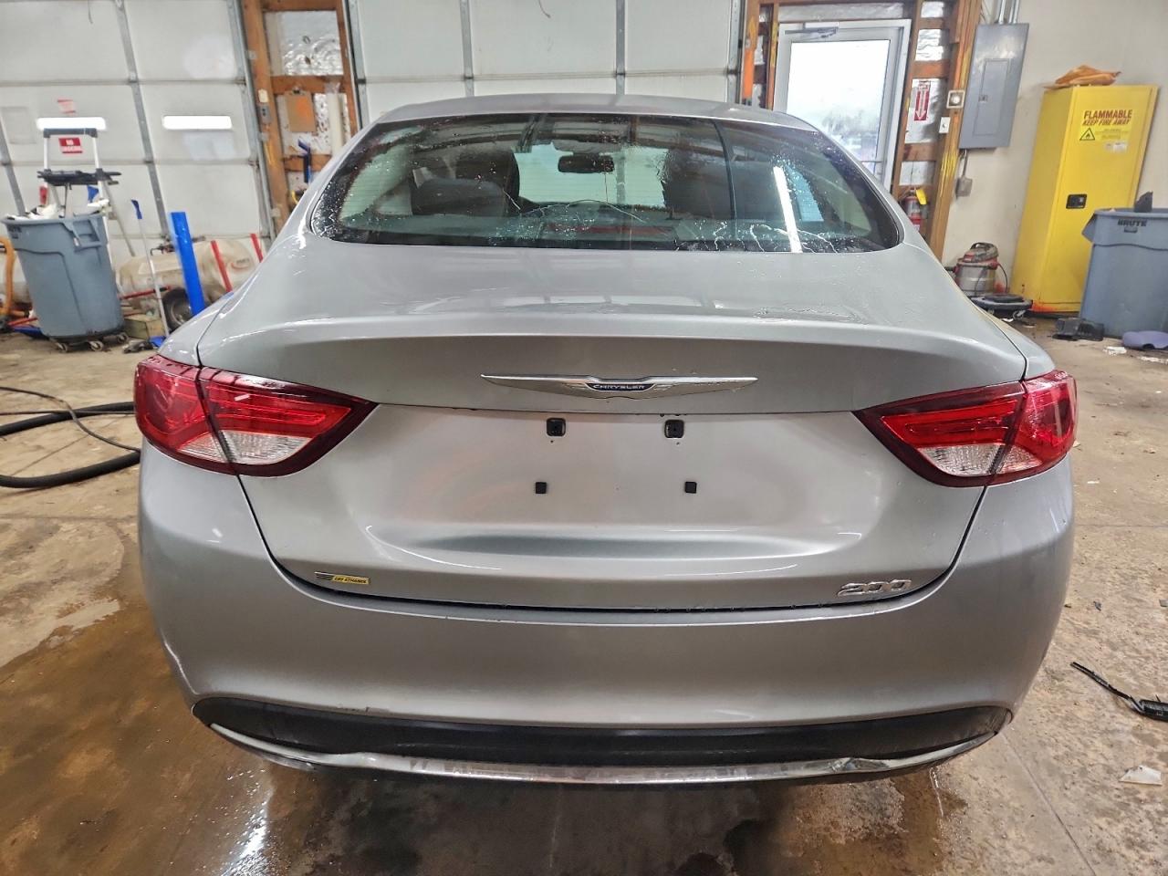 2015 CHRYSLER 200 LIMITED photo 6