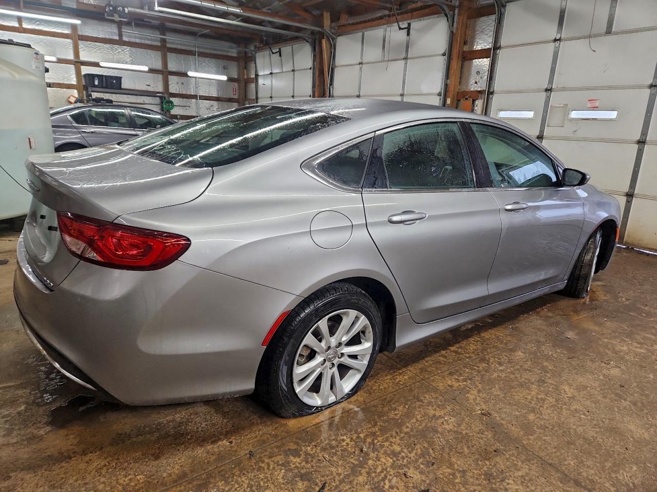2015 CHRYSLER 200 LIMITED photo 3