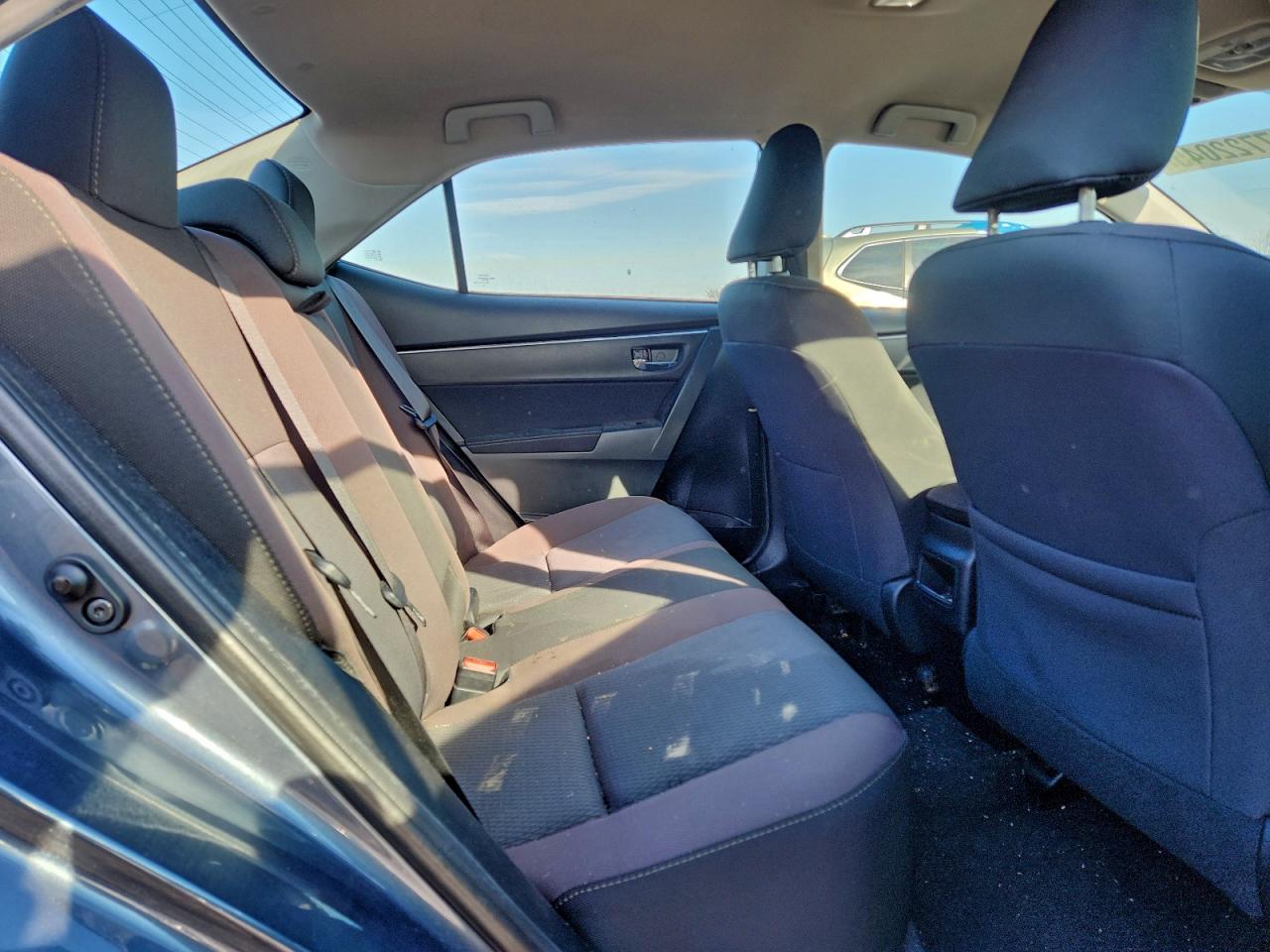 2018 TOYOTA COROLLA L photo 19