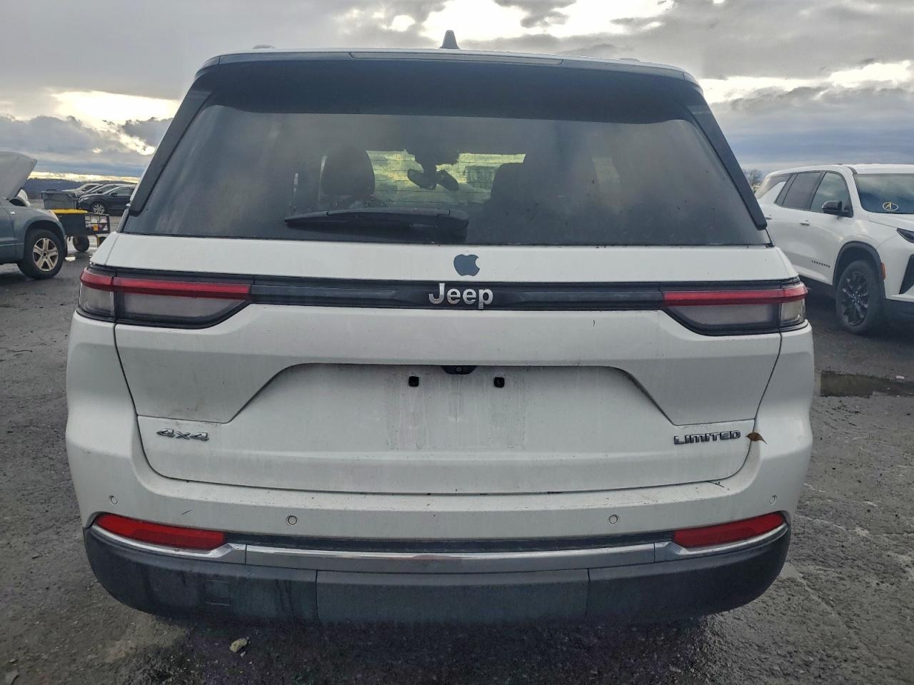 2022 JEEP GRAND CHEROKEE LIMITED photo 6