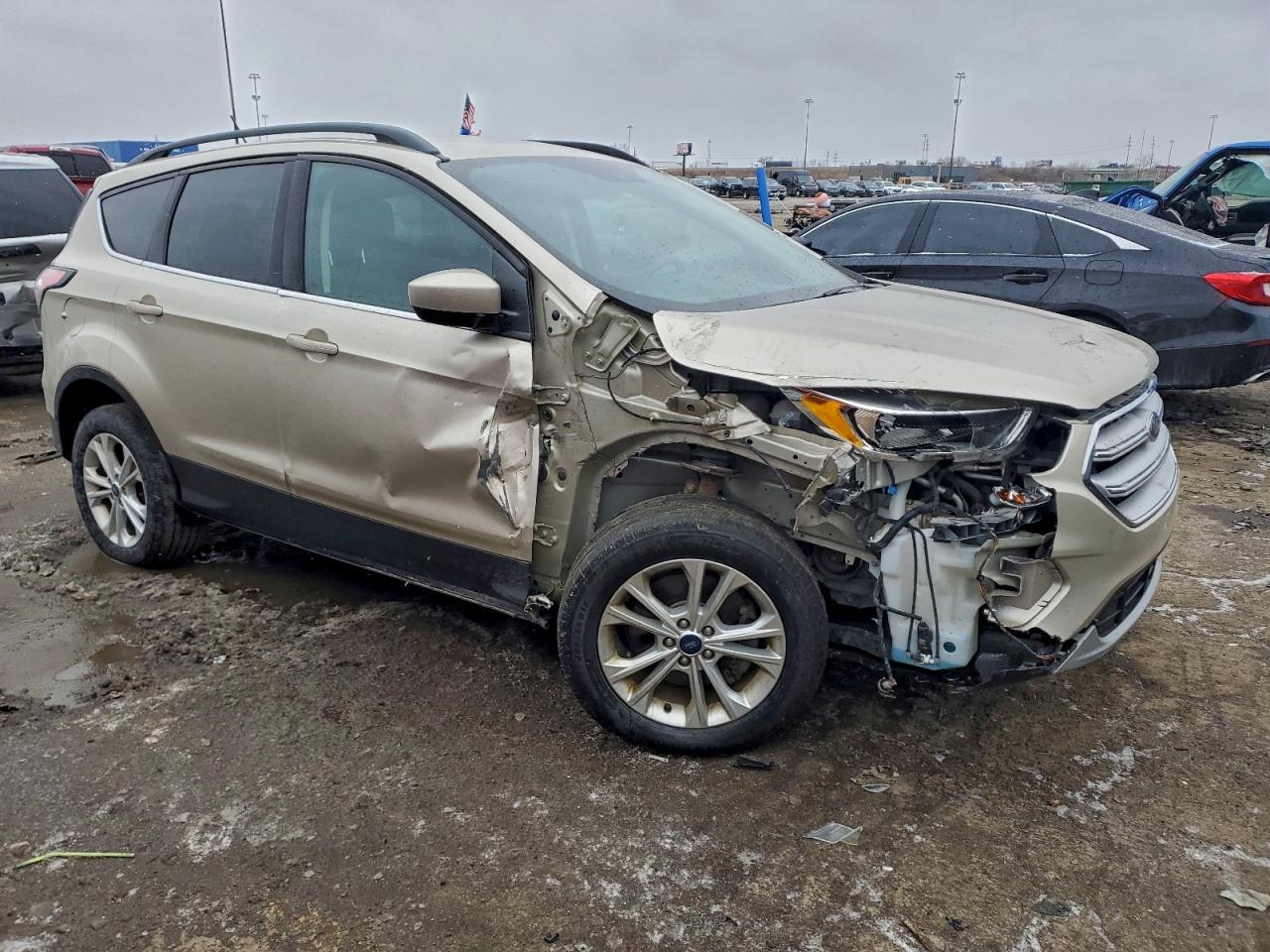 2018 FORD ESCAPE SE photo 4