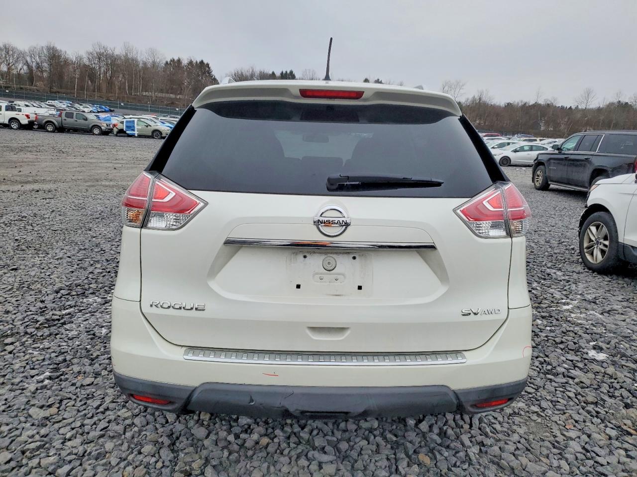 2016 NISSAN ROGUE S photo 6