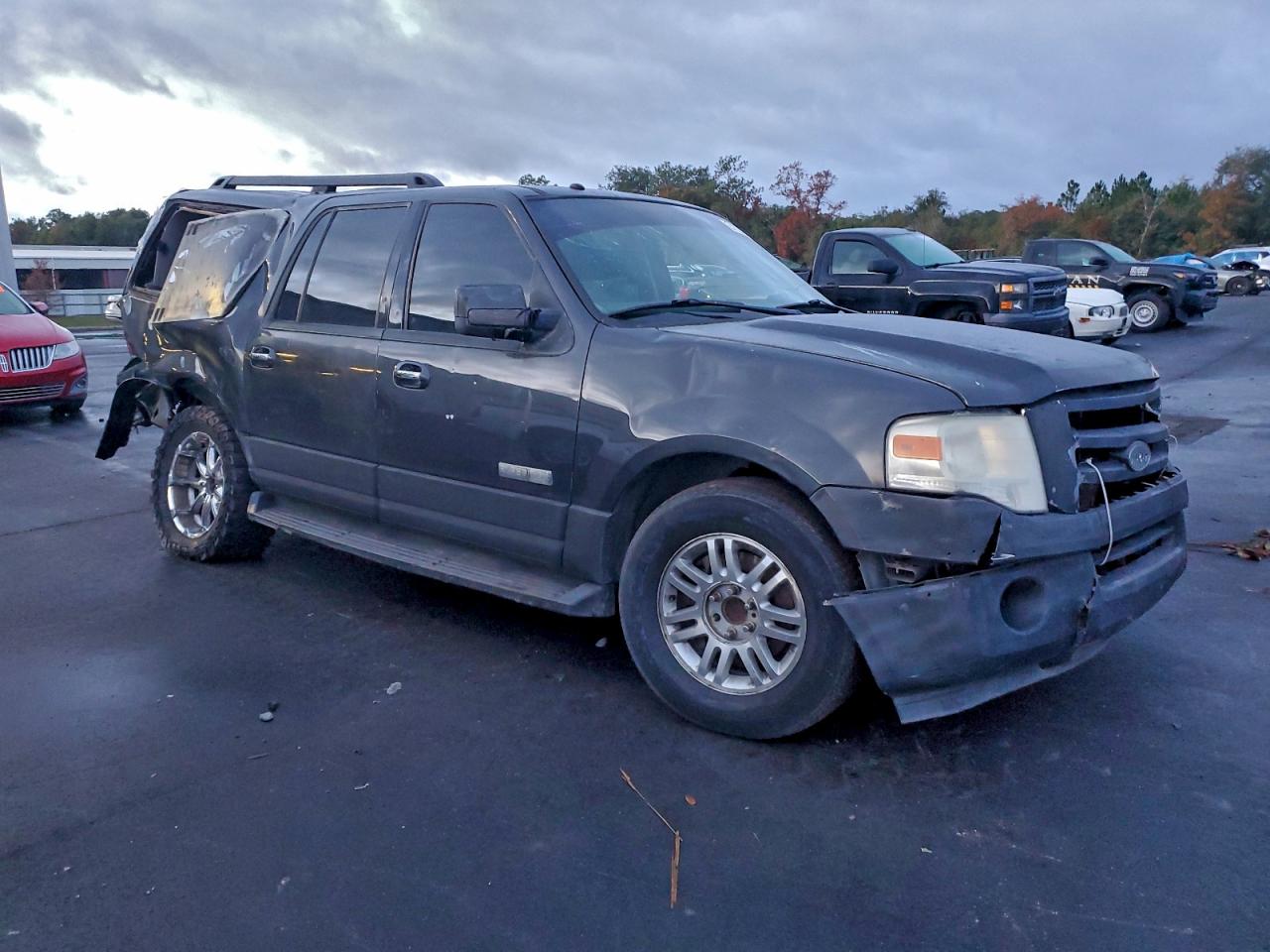 2007 FORD EXPEDITION EL XLT photo 4