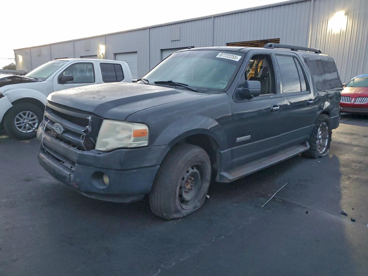 2007 FORD EXPEDITION EL XLT — REAR END damage — photo 1