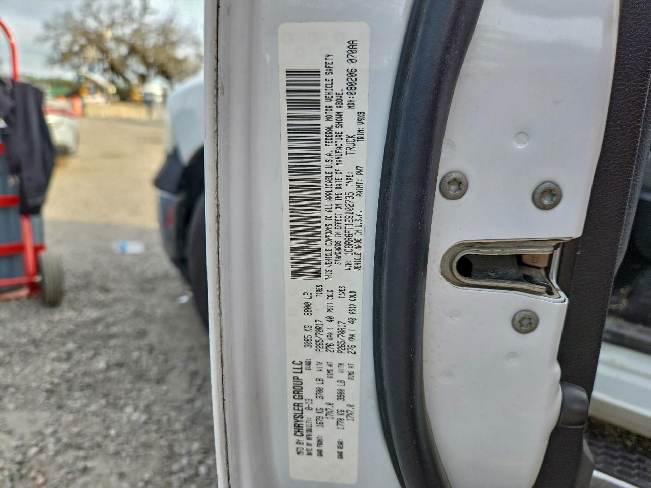 2014 RAM 1500 ST photo 13