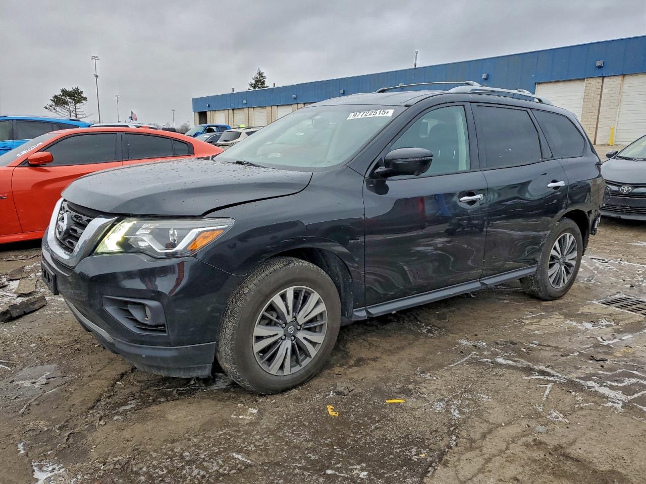 2017 NISSAN PATHFINDER
