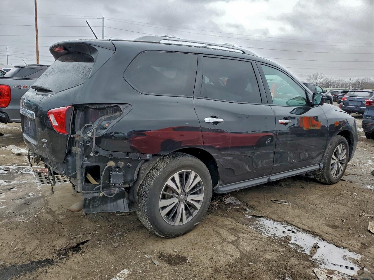 2017 NISSAN PATHFINDER S photo 3