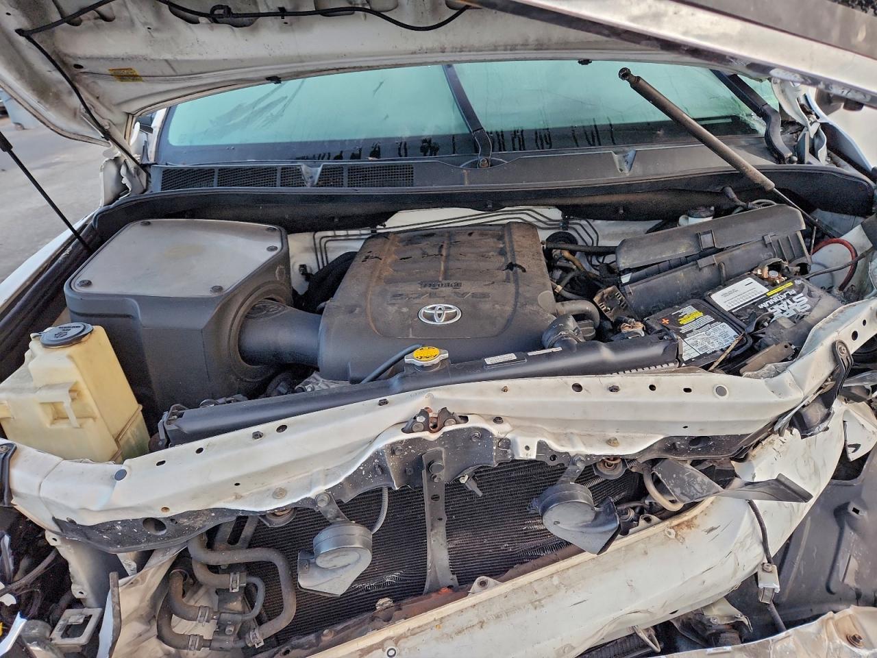 2012 TOYOTA TUNDRA CREWMAX SR5 photo 11