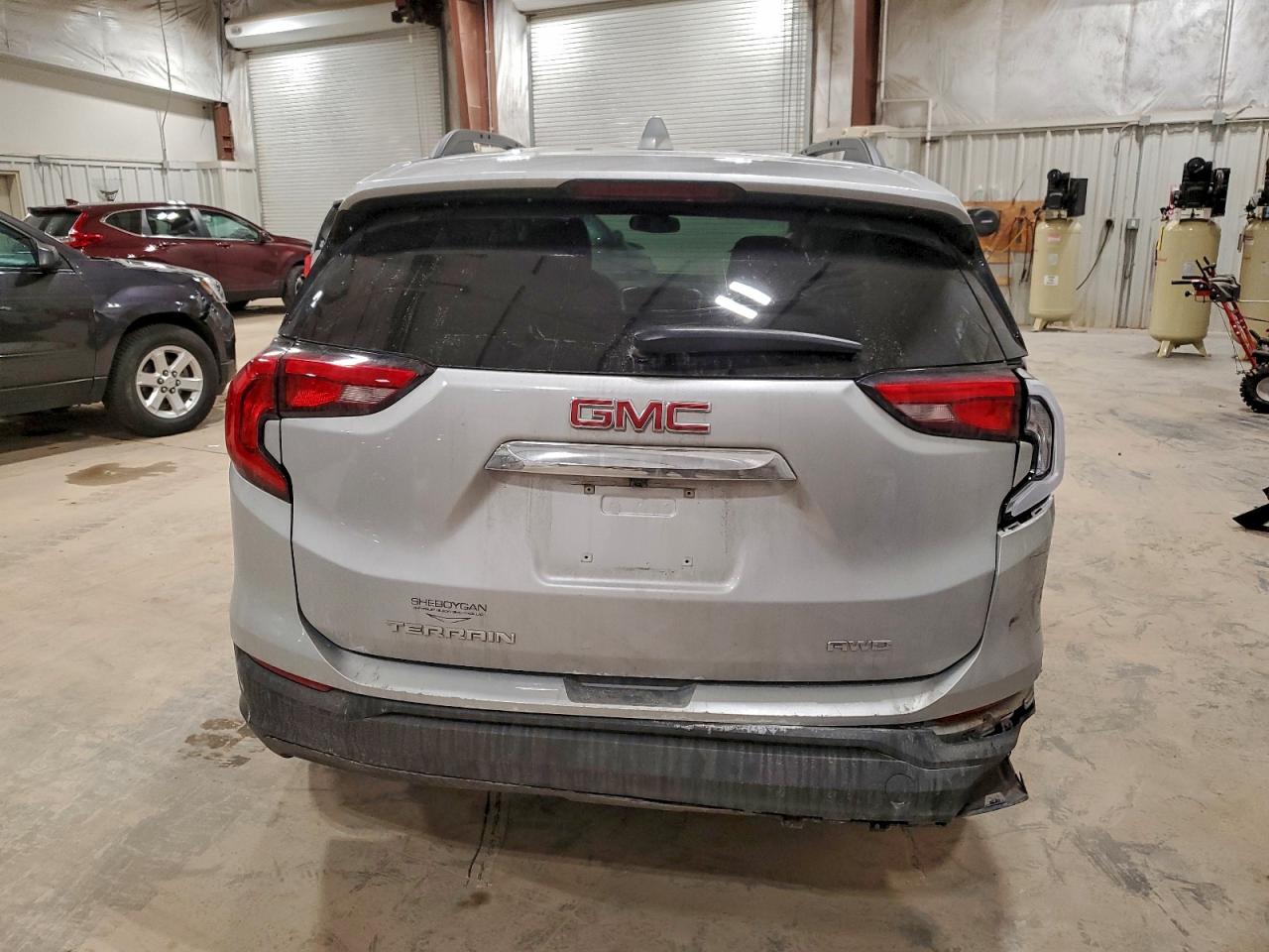 2019 GMC TERRAIN SLE photo 11