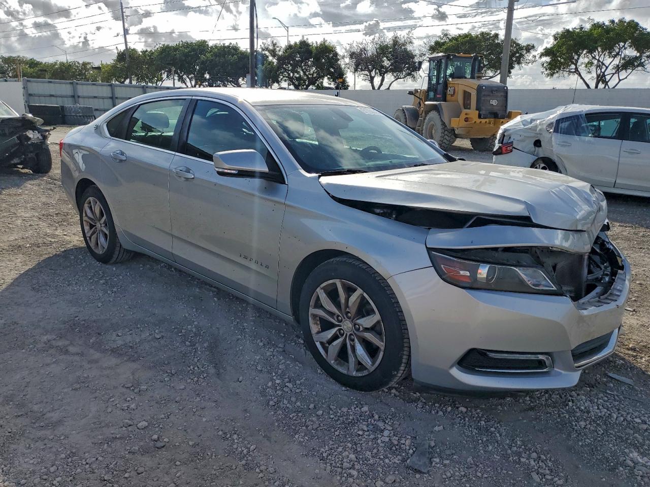 2018 CHEVROLET IMPALA LT photo 4