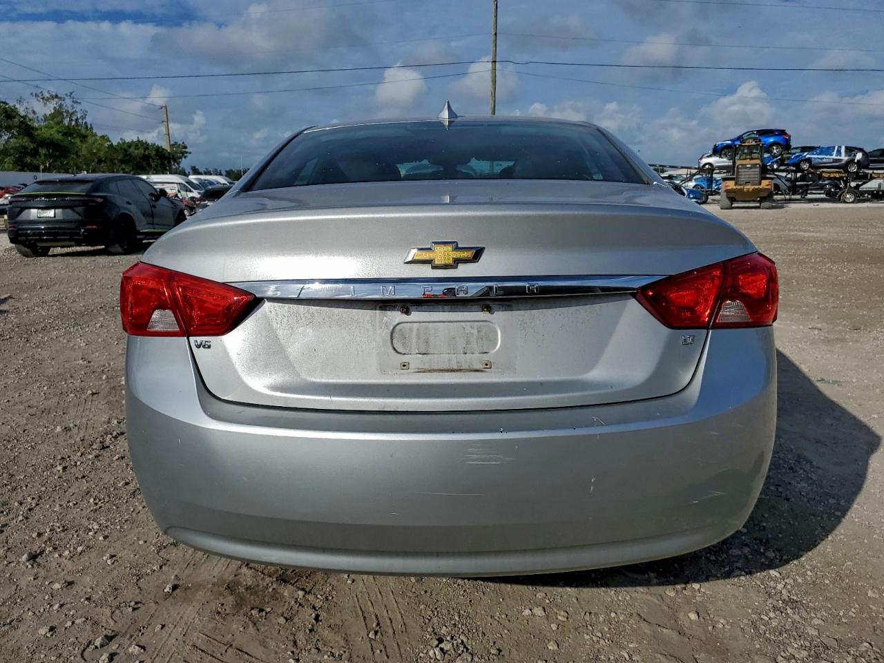 2018 CHEVROLET IMPALA LT photo 6