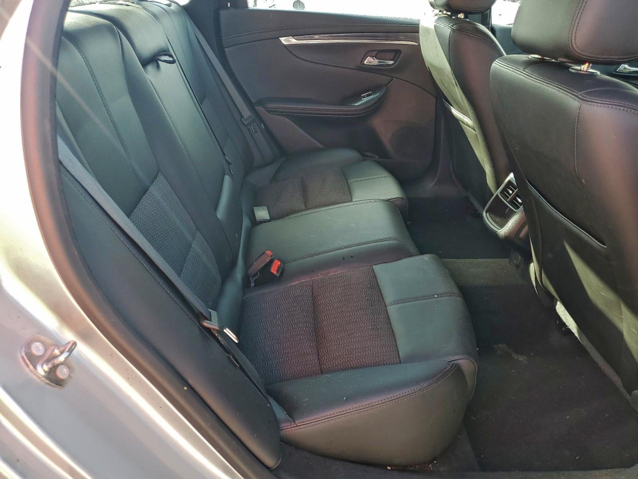 2018 CHEVROLET IMPALA LT photo 10