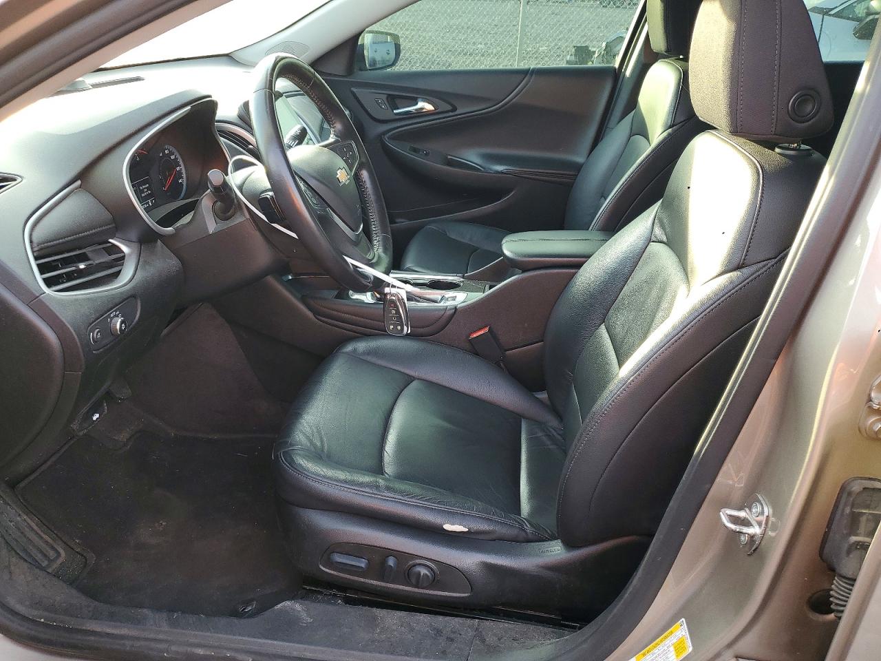 2022 CHEVROLET MALIBU LT photo 7