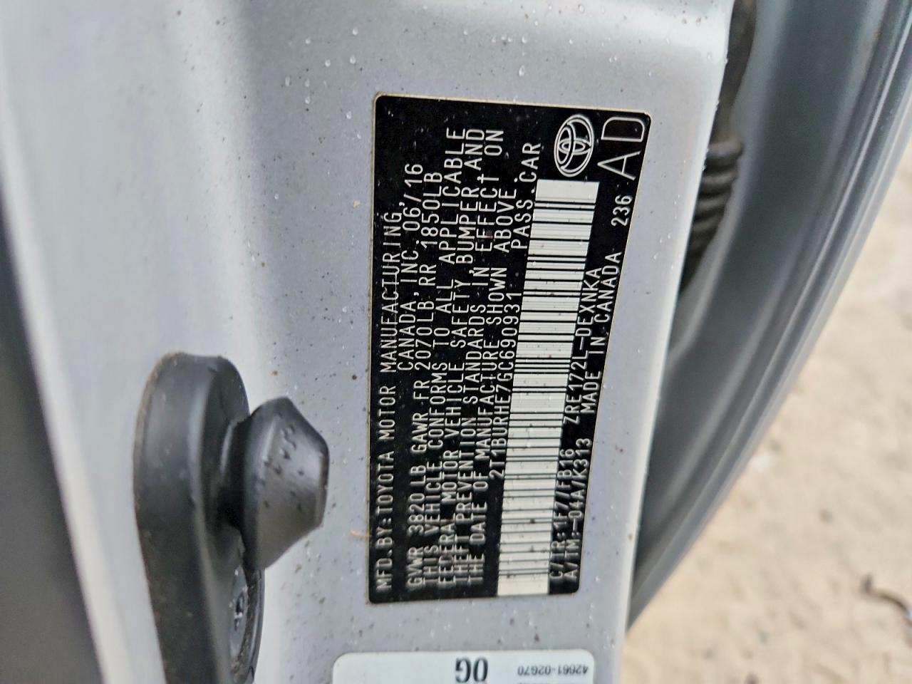 2016 TOYOTA COROLLA L photo 12