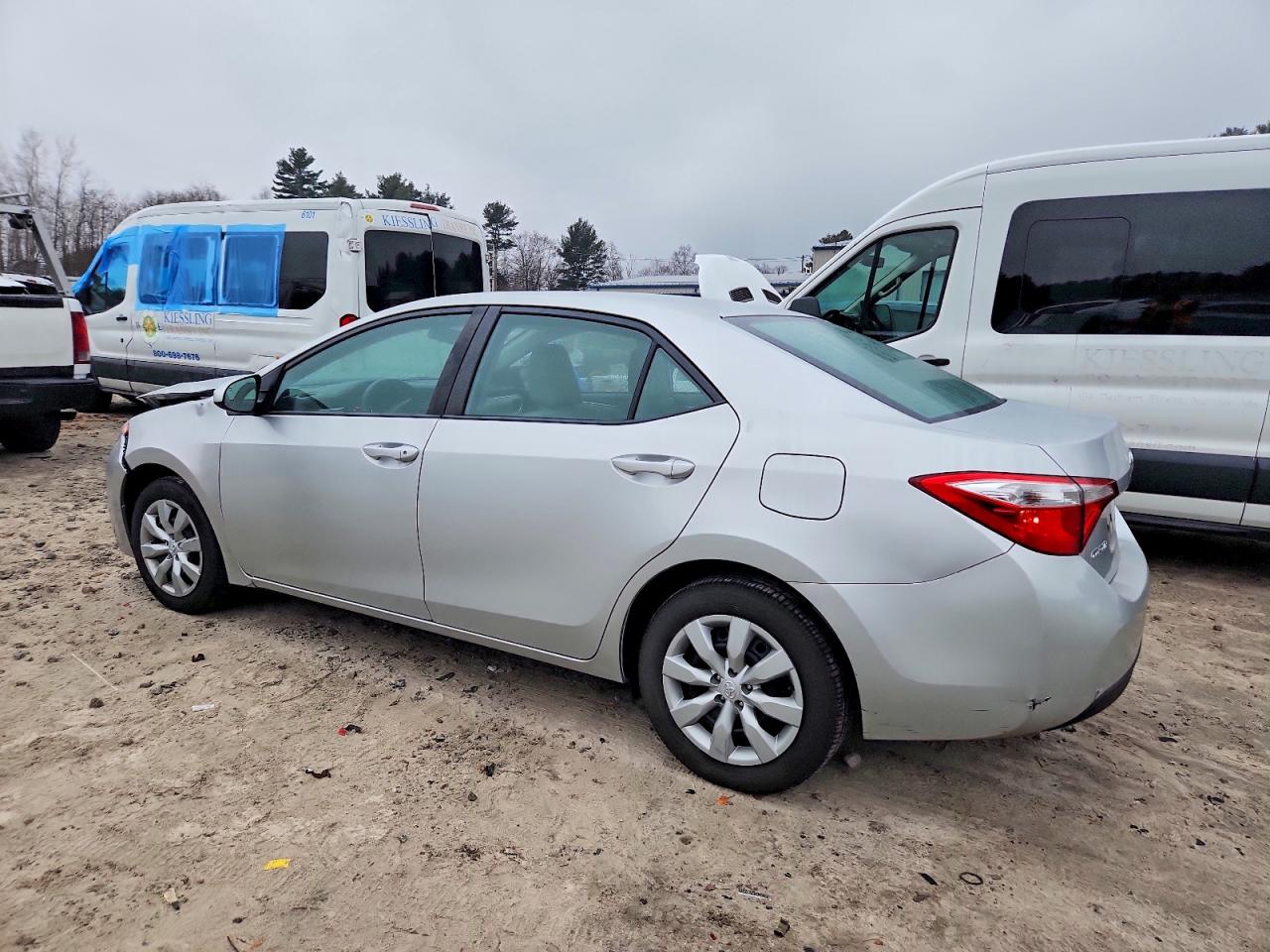 2016 TOYOTA COROLLA L photo 2