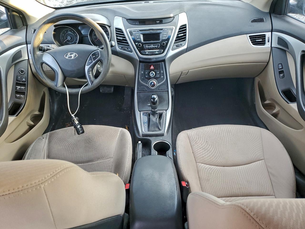 2016 HYUNDAI ELANTRA SE photo 8