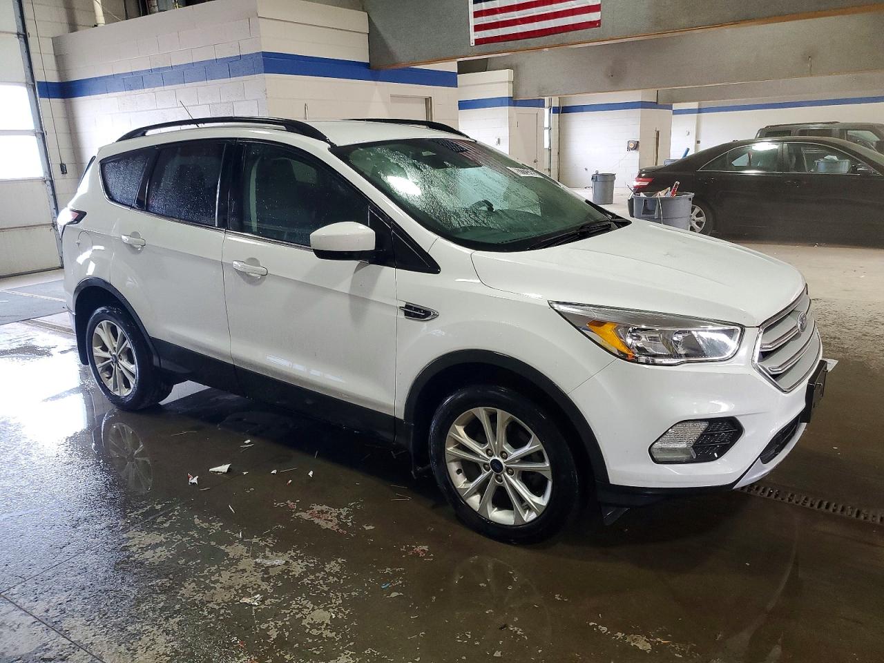2018 FORD ESCAPE SE photo 4