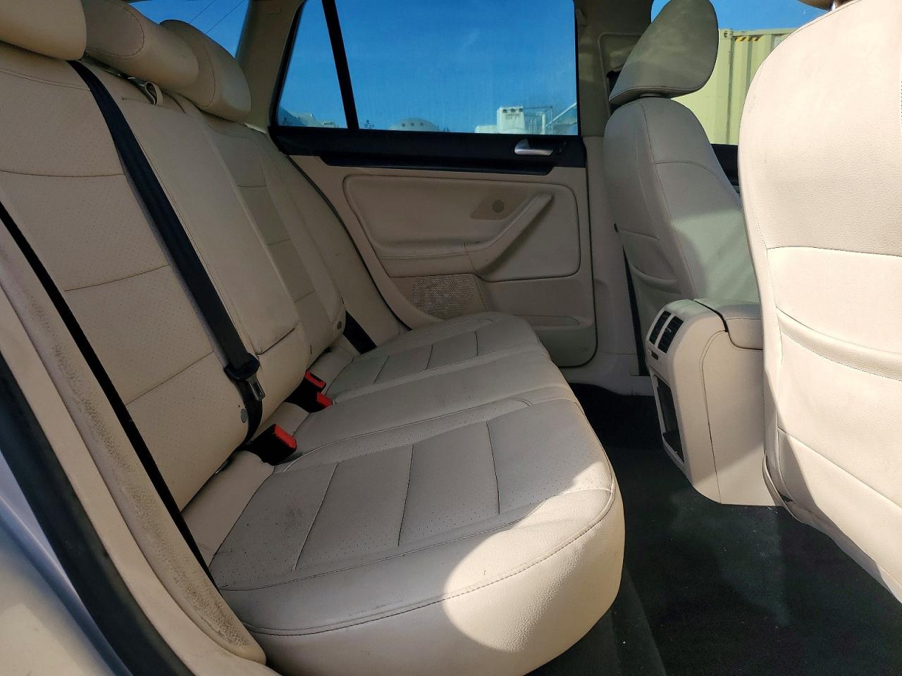 2012 VOLKSWAGEN JETTA TDI photo 19