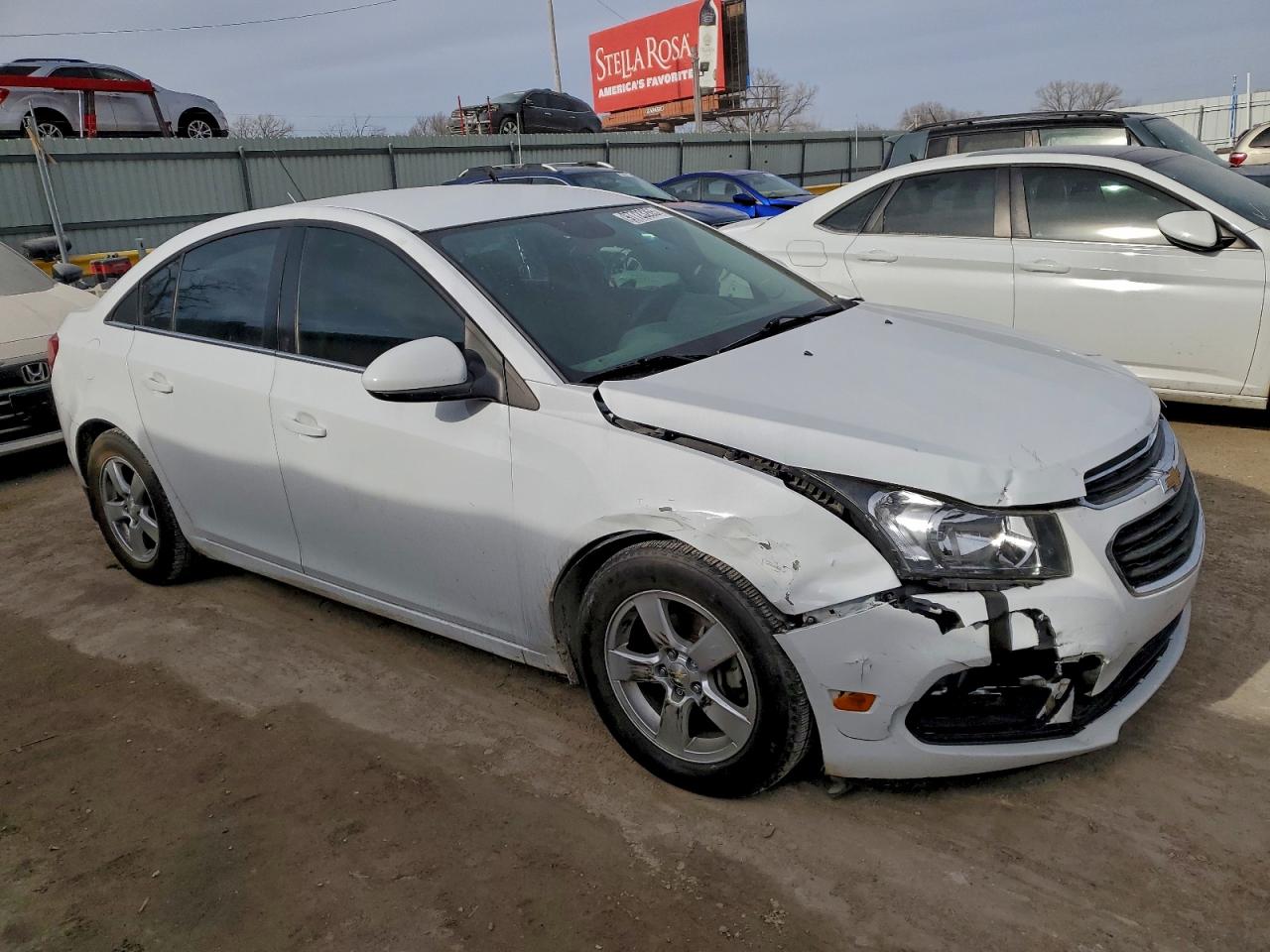 2015 CHEVROLET CRUZE LT photo 4