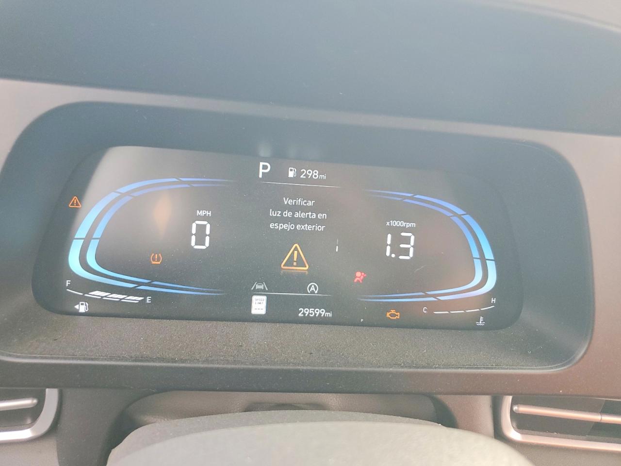 2025 HYUNDAI ELANTRA SE photo 9
