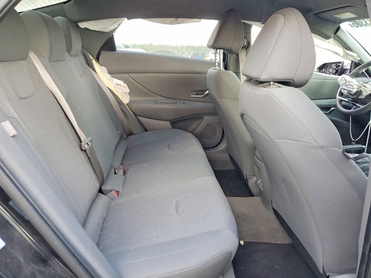 2025 HYUNDAI ELANTRA SE photo 10
