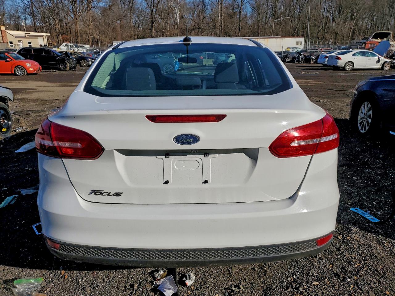 2017 FORD FOCUS S photo 6