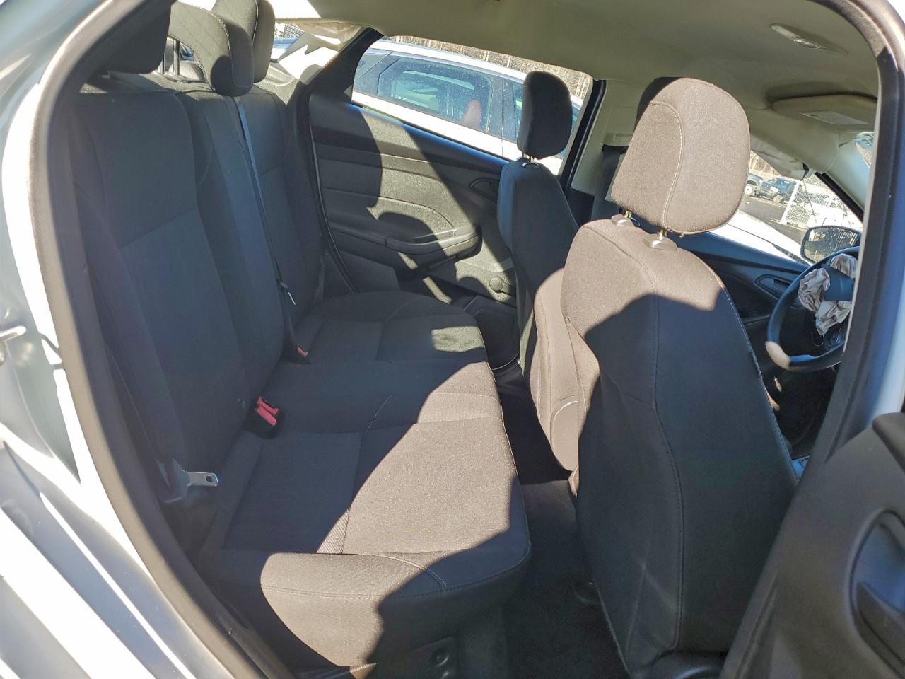 2017 FORD FOCUS S photo 10