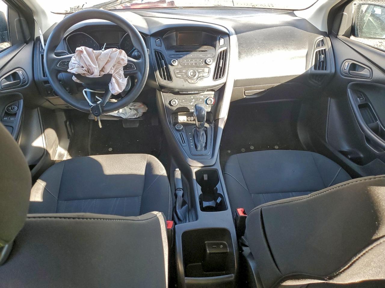 2017 FORD FOCUS S photo 8