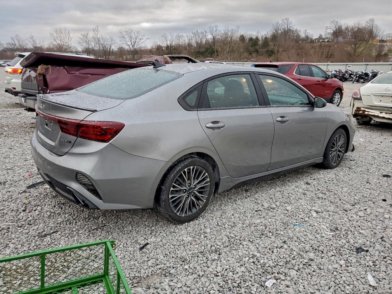 2023 KIA FORTE GT LINE photo 3