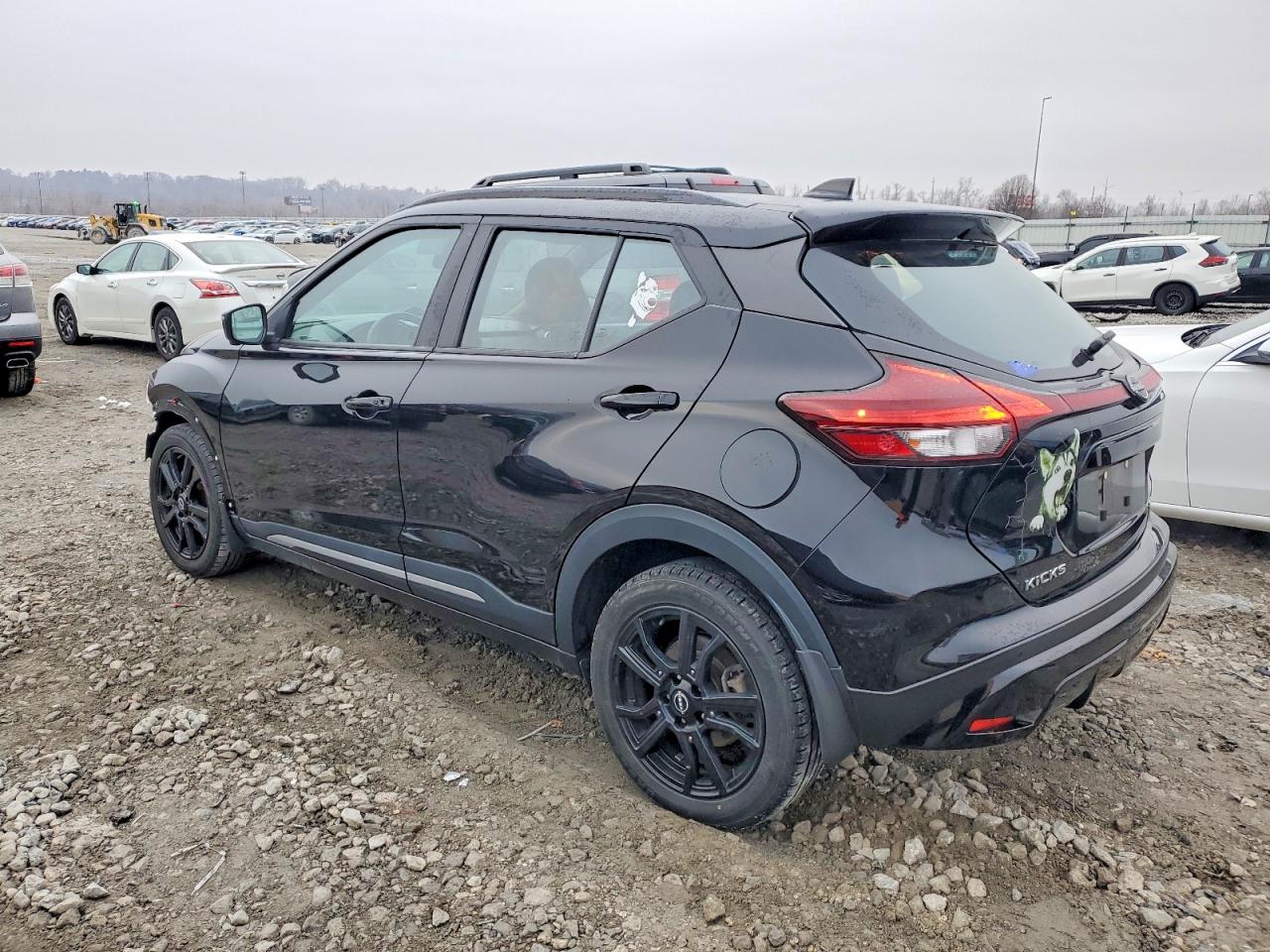 2022 NISSAN KICKS SR photo 2