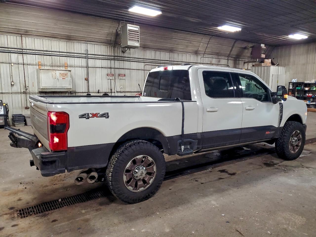 2024 FORD F350 SUPER DUTY photo 3