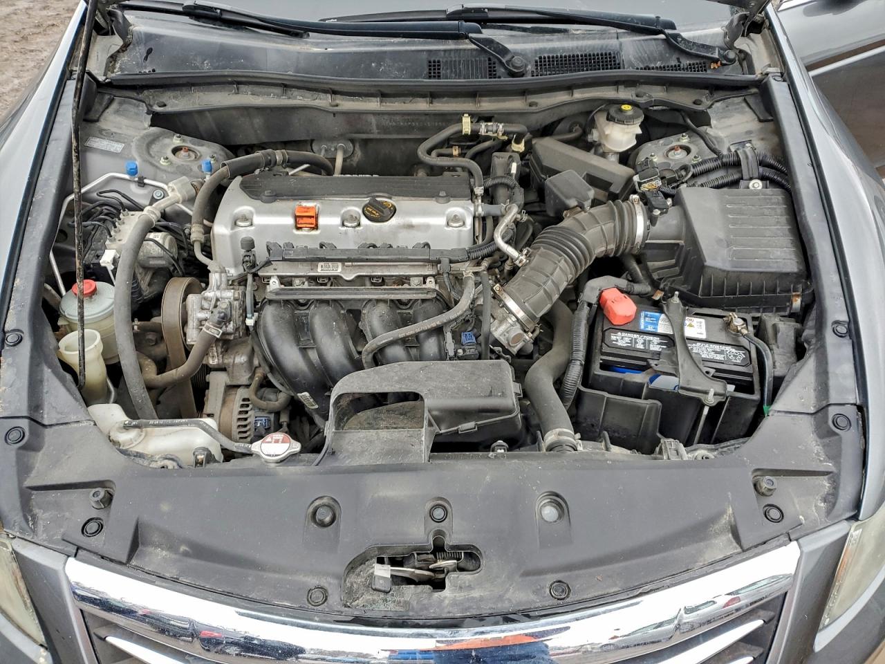 2012 HONDA ACCORD LX photo 11